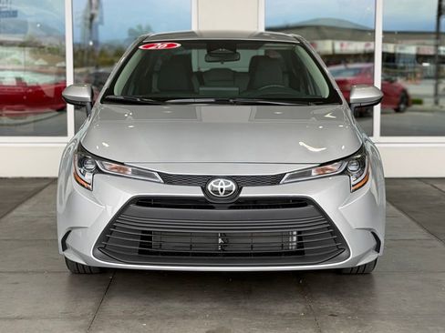 Used 2026 Toyota Corolla LE FWD image 5
