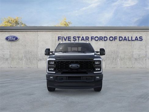 New 2026 Ford F250 Lariat w/ Black Appearance Package image 6