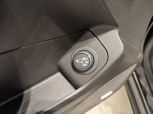 Certified 2024 GMC Terrain Denali w/ Black Diamond Edition image 22