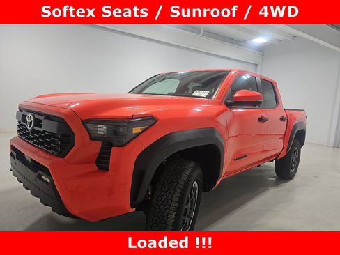 Used 2024 Toyota Tacoma TRD Off-Road image 1