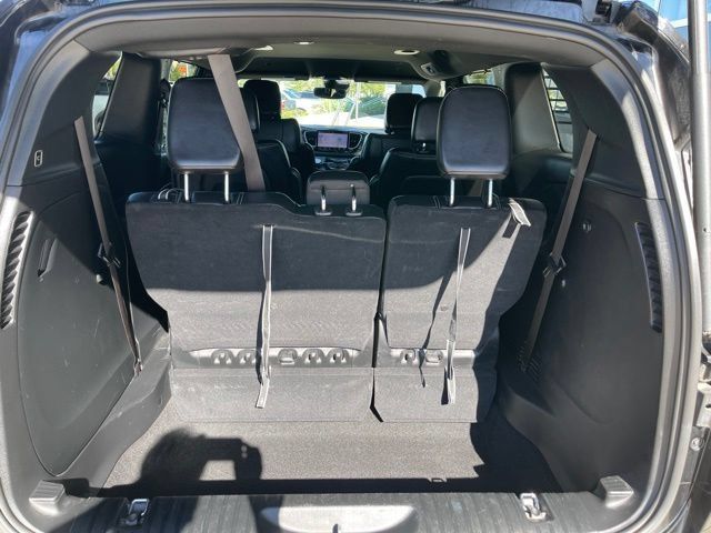 Used 2025 Chrysler Pacifica Select FWD image 14