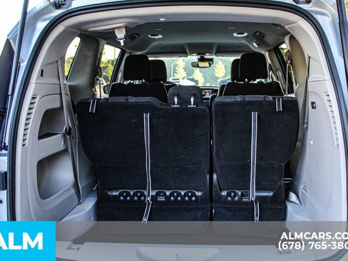 Used 2023 Chrysler Voyager LX FWD image 24
