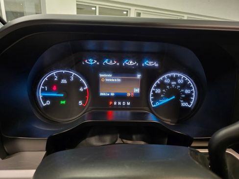 Used 2023 Ford F250 XLT AWD/4WD image 23