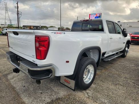 Used 2026 Chevrolet Silverado 3500 LT w/ Texas Edition image 5