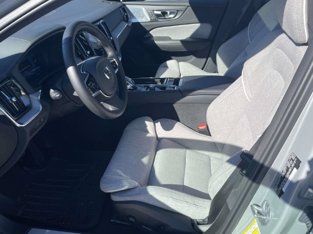 Used 2024 Volvo S60 T8 Ultimate AWD/4WD image 9