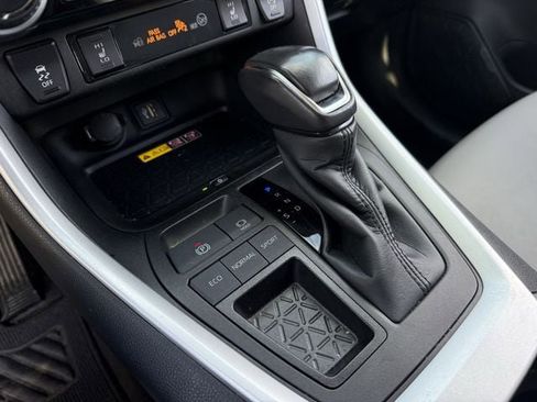 Used 2023 Toyota RAV4 XLE Premium FWD image 20