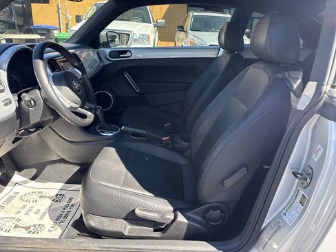 Used 2012 Volkswagen Beetle 2.5 image 12