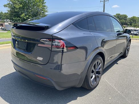 Used 2025 Tesla Model X Plaid AWD/4WD image 9
