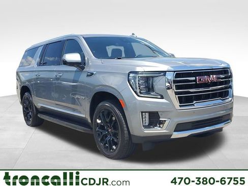 Used 2023 GMC Yukon XL SLT w/ SLT Premium Package AWD/4WD image 1