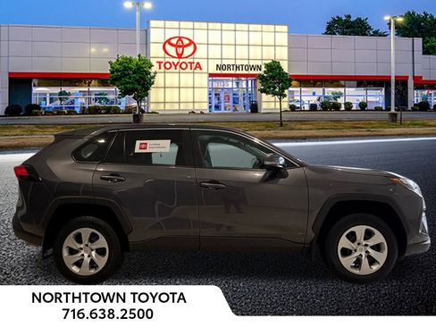 Used 2023 Toyota RAV4 LE image 38