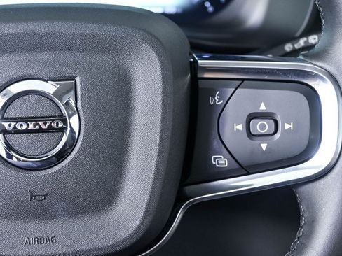 Certified 2025 Volvo XC40 B5 Plus AWD/4WD image 12