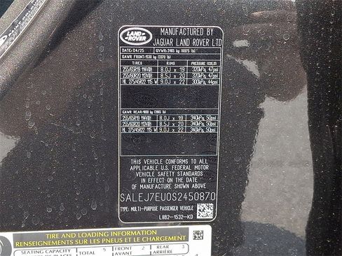 New 2025 Land Rover Defender 110 S image 23