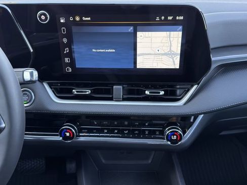 New 2026 Chevrolet Equinox LT w/ Convenience Package II image 12