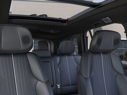 New 2026 Cadillac Vistiq Luxury image 24