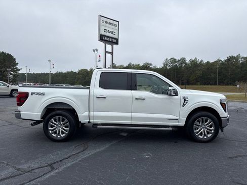Used 2024 Ford F150 Lariat w/ FX4 Off-Road Package image 2