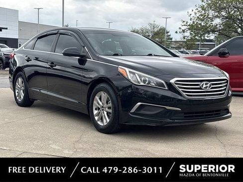 Used 2016 Hyundai Sonata SE FWD image 1