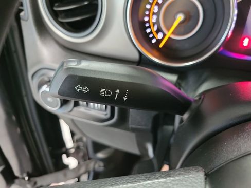 Used 2019 Jeep Wrangler Sport image 24