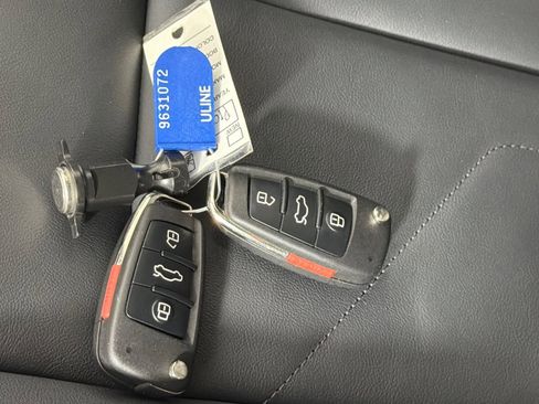 Used 2023 Audi Q3 2.0T Premium w/ Convenience Package image 23