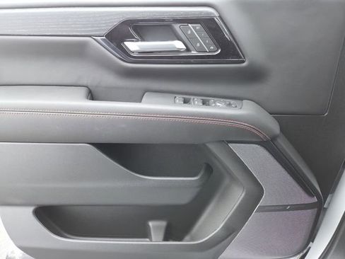 New 2026 GMC Yukon XL AT4 Ultimate w/ LPO, Illumination Package image 39