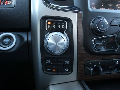 Used 2016 RAM 1500 Laramie w/ Convenience Group image 20