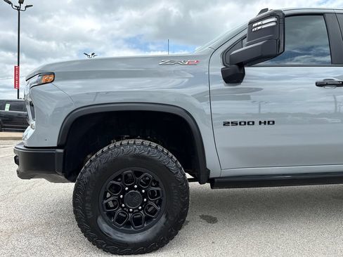 Used 2025 Chevrolet Silverado 2500 ZR2 w/ ZR2 Bison Edition AWD/4WD image 6