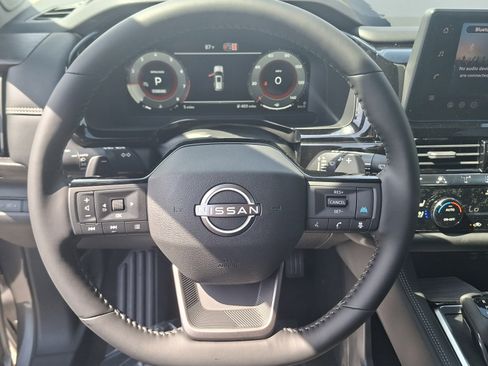 New 2026 Nissan Pathfinder Platinum FWD image 7