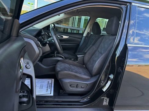 Used 2016 Nissan Rogue SV AWD/4WD image 9