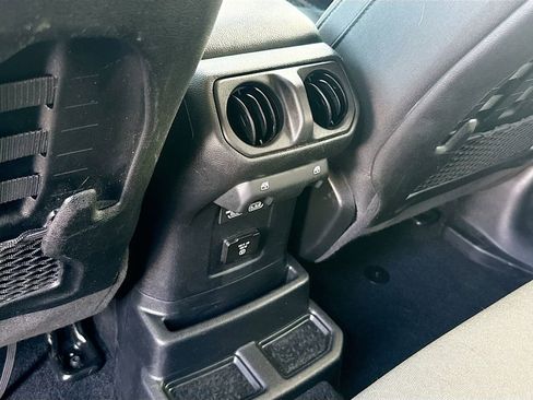 Used 2021 Jeep Wrangler Unlimited Rubicon 4xe w/ Cold Weather Group AWD/4WD image 29
