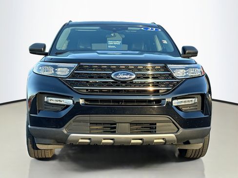 Used 2023 Ford Explorer XLT w/ Equipment Group 202A image 16