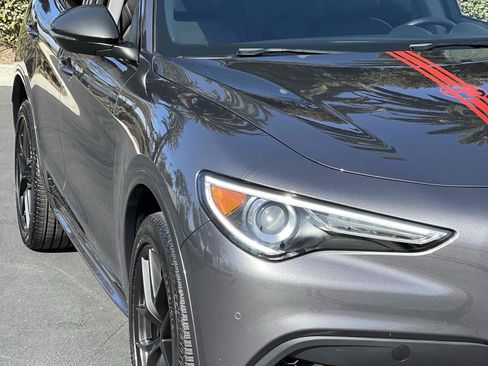 Used 2020 Alfa Romeo Stelvio Ti w/ Nero Edizione image 38