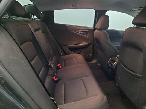 Used 2018 Chevrolet Malibu LT FWD image 19