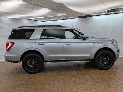 Certified 2021 Ford Expedition XLT w/ FX4 Off-Road Package image 8