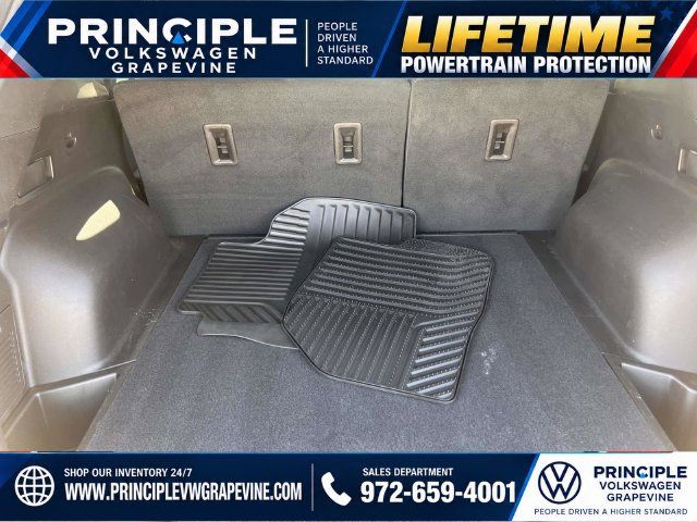 Used 2024 Chevrolet Blazer LT w/ Driver Confidence Package FWD image 24