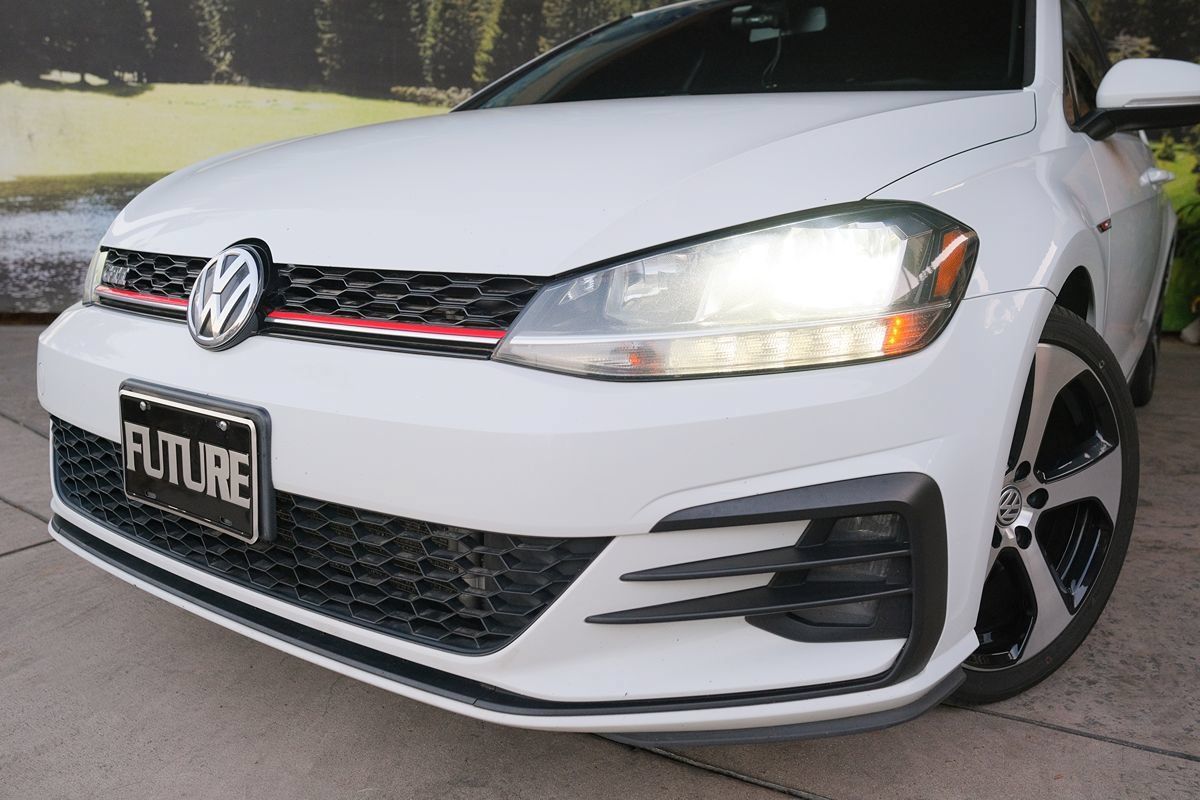 Used 2018 Volkswagen GTI S FWD image 6