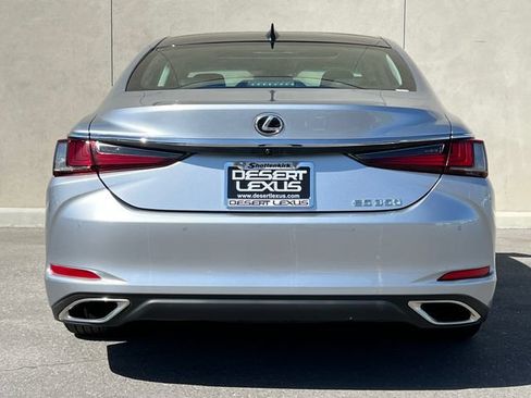 Used 2025 Lexus ES 350 w/ Premium Package FWD image 9