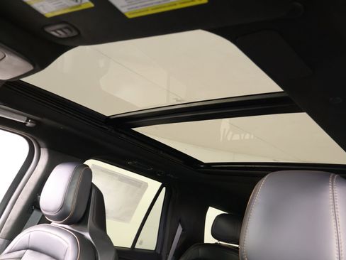 New 2026 Lincoln Navigator Black Label AWD/4WD image 17