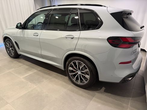 New 2026 BMW X5 xDrive50e w/ M Sport Package image 4
