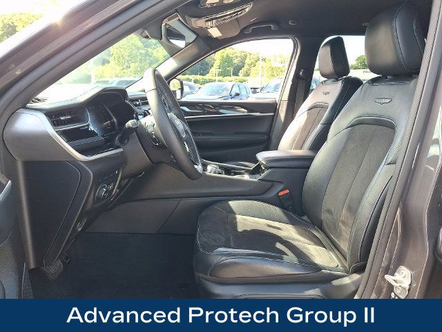 Used 2023 Jeep Grand Cherokee Trailhawk w/ Advanced Protech Group II AWD/4WD image 2