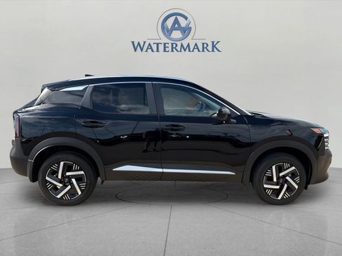 New 2026 Nissan Kicks SV w/ SV Premium Package FWD image 6
