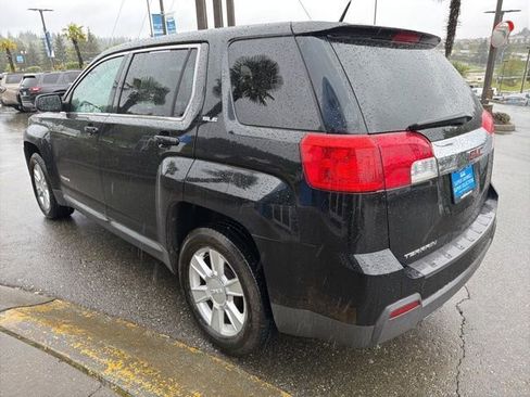 Used 2011 GMC Terrain SLE image 7
