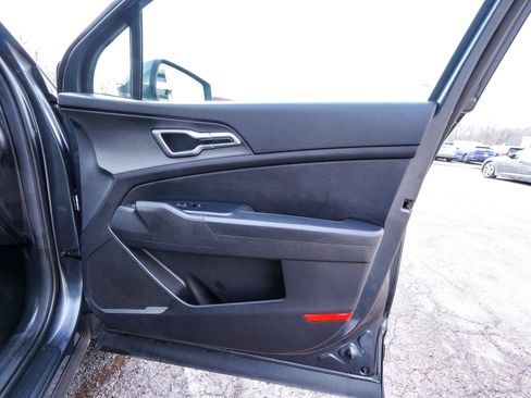 Used 2024 Kia Sportage LX image 14