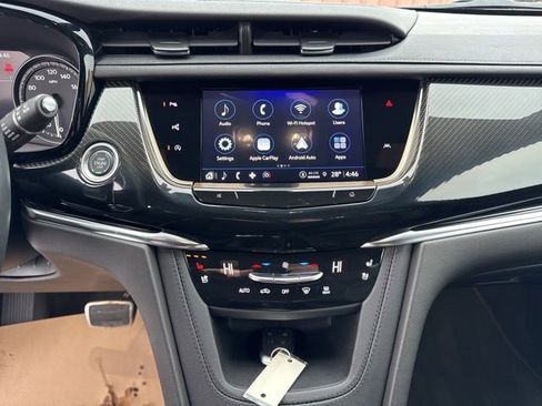 Certified 2022 Cadillac XT6 Sport w/ Technology Package image 14