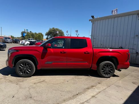 Used 2025 Toyota Tundra Platinum AWD/4WD image 2