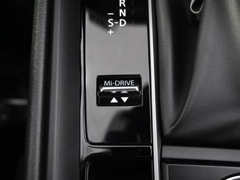 Certified 2026 MAZDA CX-50 AWD 2.5 Hybrid w/ Premium Pkg image 33