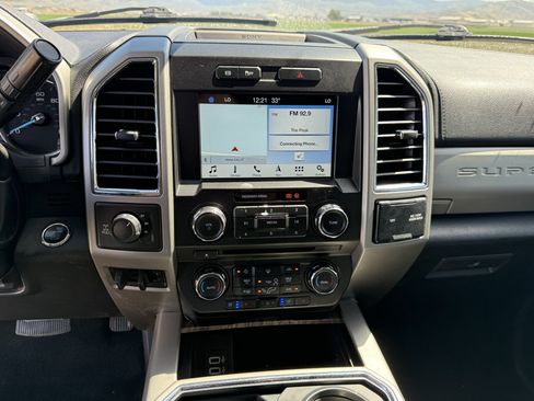 Used 2018 Ford F350 Lariat w/ Lariat Ultimate Package AWD/4WD image 22