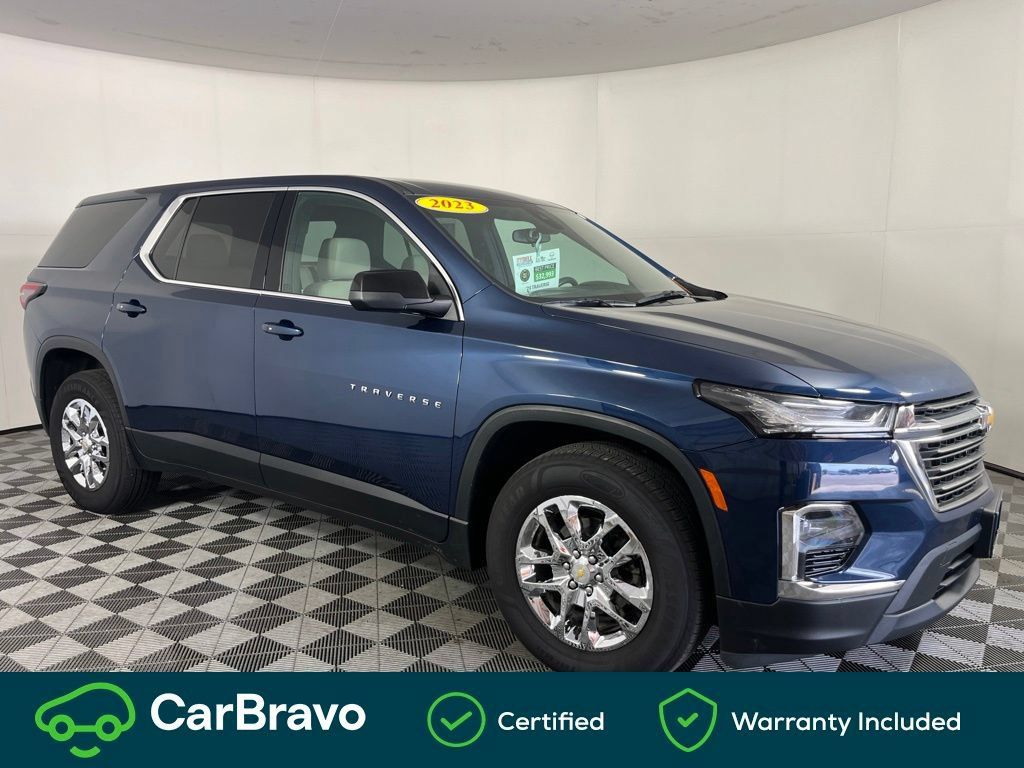 Used 2023 Chevrolet Traverse LS AWD/4WD image 1