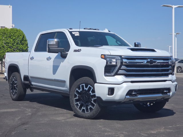 New 2026 Chevrolet Silverado 2500 High Country w/ High Country Premium Package AWD/4WD image 2
