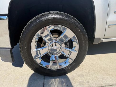 Used 2018 Chevrolet Silverado 1500 LTZ w/ Sport Package AWD/4WD image 73