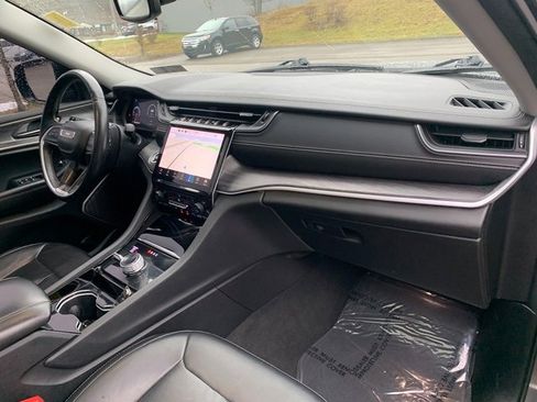 Certified 2022 Jeep Grand Cherokee L Limited image 13