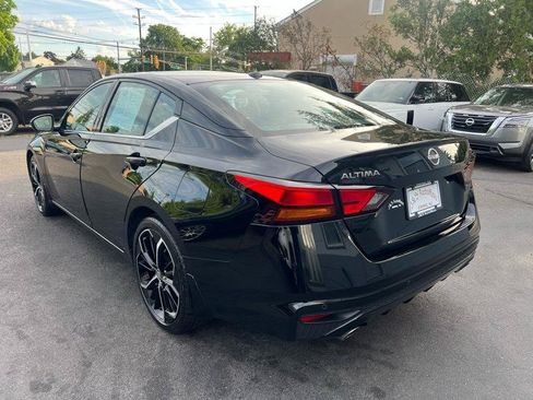 Used 2024 Nissan Altima 2.5 SR FWD image 4